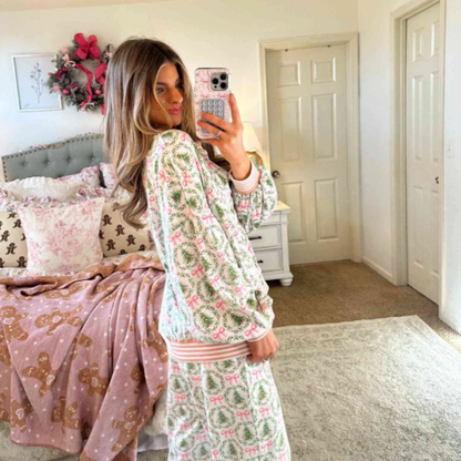 Aubrey - Cozy Christmas Loungewear Set