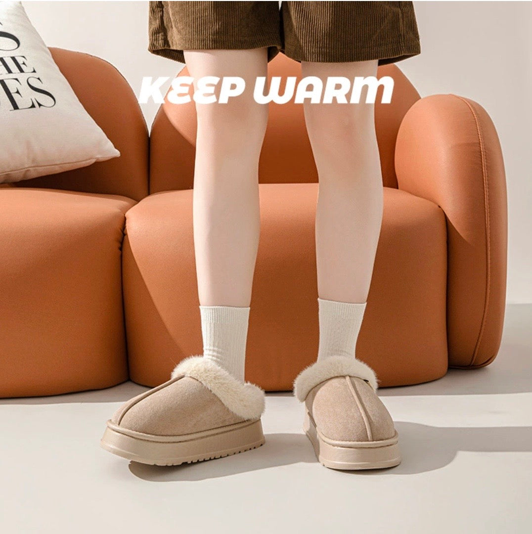 🩶 CozySteps™ – Luxury Warm Winter Slippers